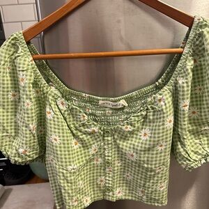 Milk maid top cropped puffy sleeves elastic ruching in back Daisy gingham